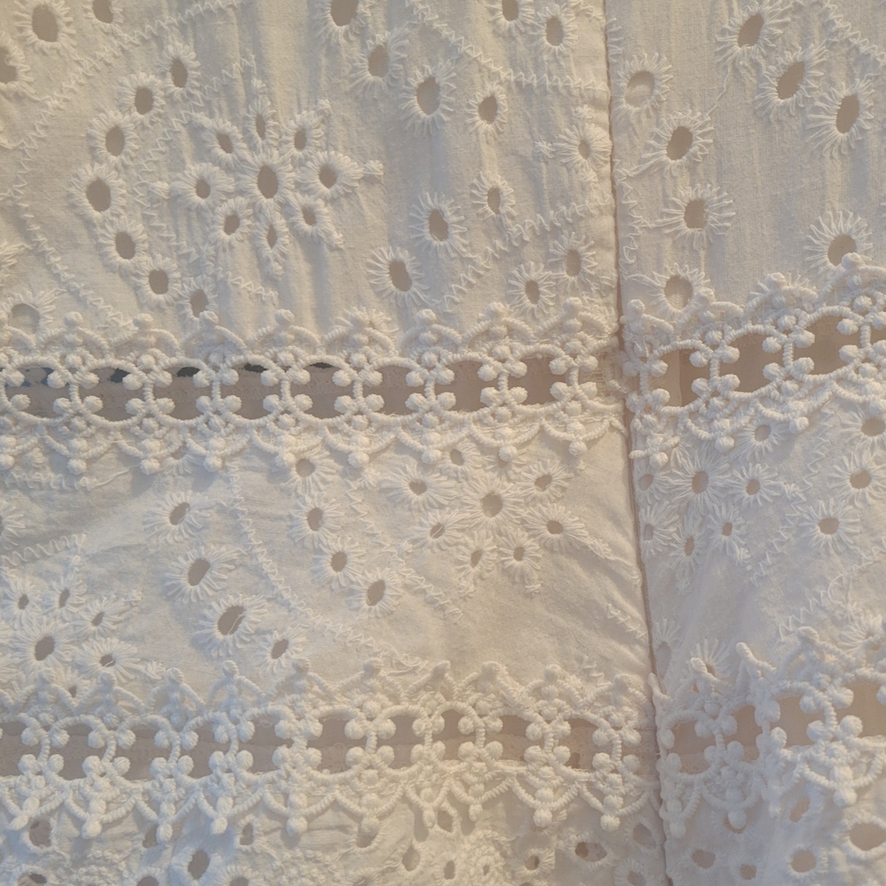 Chic White Lace Tiered Dress - Picture 4 of 4